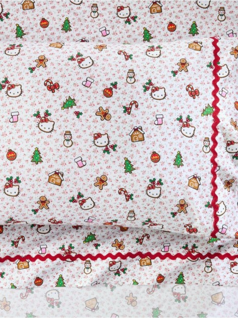 Pottery Barn Teen - Hello Kitty Holiday Gingerbread Sheets Set - New in Package